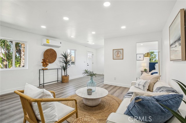 Detail Gallery Image 8 of 35 For 811 W Oliver St, San Pedro,  CA 90731 - 3 Beds | 2 Baths