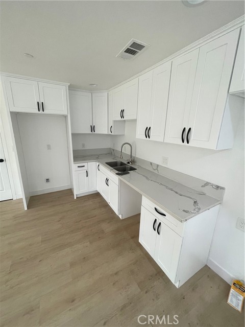 Detail Gallery Image 14 of 41 For 1320 Jacqueline, Pomona,  CA 91768 - 5 Beds | 4 Baths