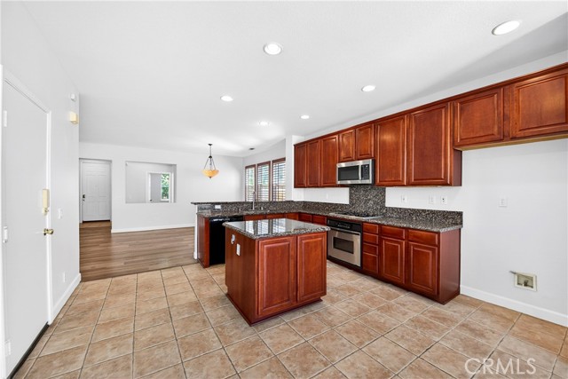 Detail Gallery Image 20 of 43 For 1249 Nicolas, Fullerton,  CA 92833 - 4 Beds | 3/1 Baths