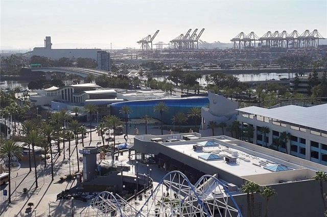 400 W Ocean Boulevard, Long Beach CA: https://media.crmls.org/medias/95dd3c0b-995c-408e-bb79-6a793176b5bf.jpg