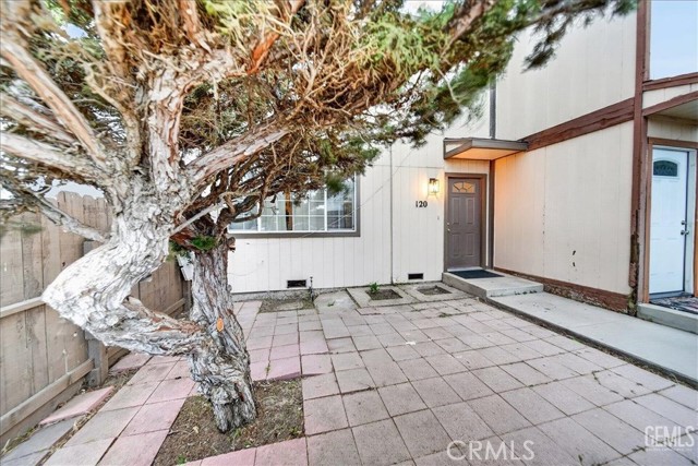 Detail Gallery Image 2 of 4 For 120 Buena Vista #2,  Soledad,  CA 93960 - 3 Beds | 1/1 Baths