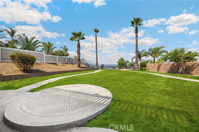 Detail Gallery Image 33 of 35 For 930 via Blairo, Corona,  CA 92879 - 5 Beds | 3 Baths