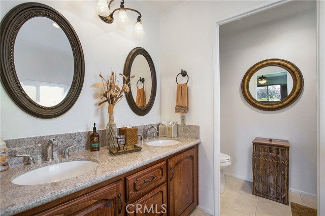 Detail Gallery Image 13 of 18 For 2505 Park Lake, Santa Ana,  CA 92705 - 2 Beds | 2 Baths