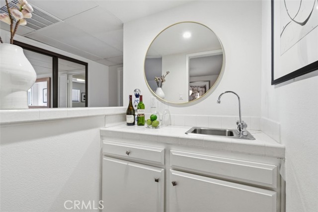 Detail Gallery Image 12 of 41 For 222 7th, Santa Monica,  CA 90402 - 2 Beds | 2 Baths