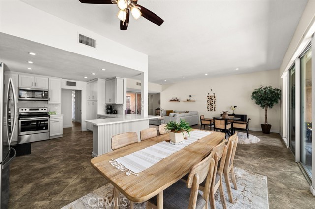 Detail Gallery Image 11 of 62 For 76915 Roadrunner Dr, Indian Wells,  CA 92210 - 3 Beds | 3 Baths