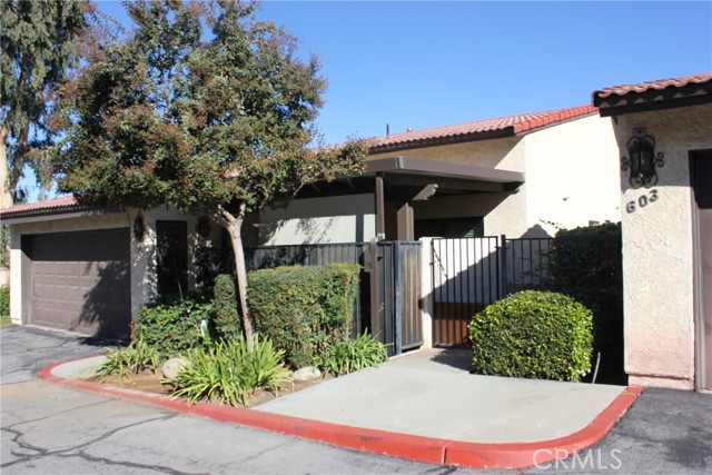 Detail Gallery Image 5 of 11 For 601 E Palm Ave, Redlands,  CA 92374 - 3 Beds | 2 Baths
