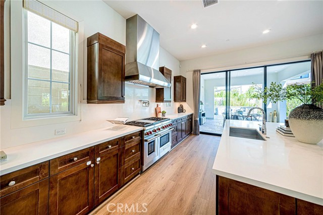 77 Eider Run, Irvine CA: https://media.crmls.org/medias/95e02779-c000-4fd4-a8c0-e8e64ba19b5e.jpg