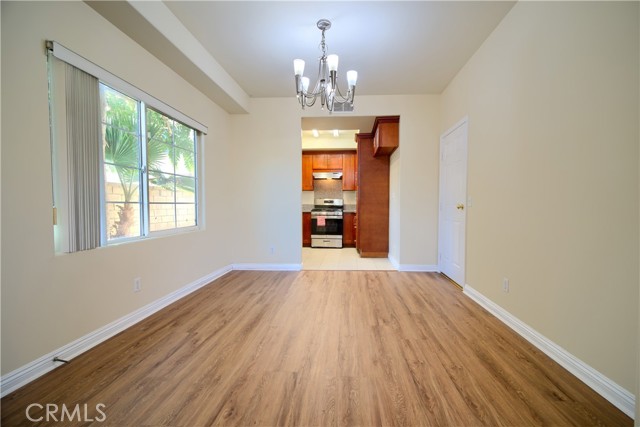 606 W Grand Avenue, Pomona CA: https://media.crmls.org/medias/95e0fd1e-4c7a-4c8a-9ba9-6cc3b15604d5.jpg