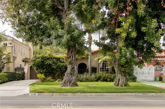 Detail Gallery Image 27 of 28 For 1739 S Crescent Heights Bld, Los Angeles,  CA 90035 - 3 Beds | 3 Baths