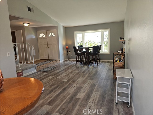 Detail Gallery Image 5 of 26 For 22691 Rockford Dr, Lake Forest,  CA 92630 - 4 Beds | 2/1 Baths