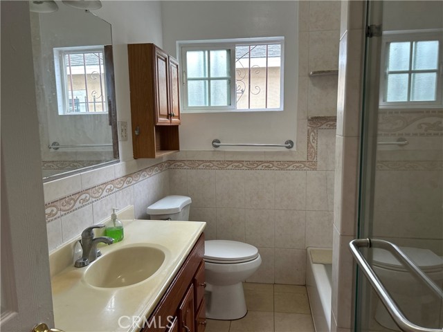 2249 Harwood Street, Los Angeles CA: https://media.crmls.org/medias/95e26330-aee2-41ee-97bb-fd6e8a761a30.jpg