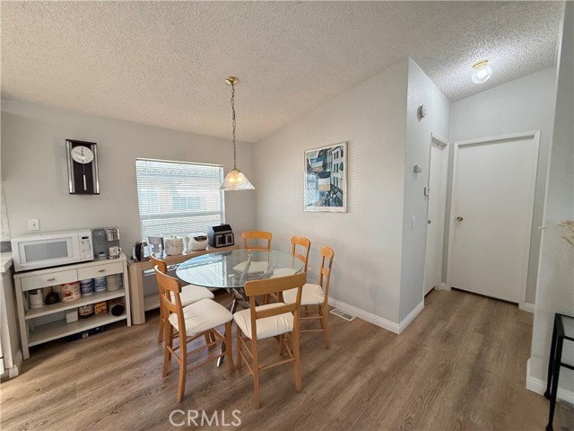 14362 Bushard Street, Westminster CA: https://media.crmls.org/medias/95e279dd-72c3-4f2b-836c-9dfbc0da2e7b.jpg