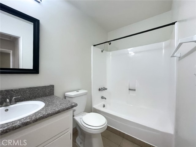 40205 162nd E Street, Palmdale CA: https://media.crmls.org/medias/95e2bd72-0046-4c80-a631-f0a377f0a747.jpg