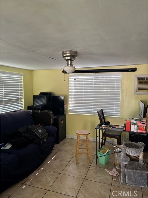 Detail Gallery Image 17 of 22 For 2869 Rosarita St, San Bernardino,  CA 92407 - 4 Beds | 2 Baths