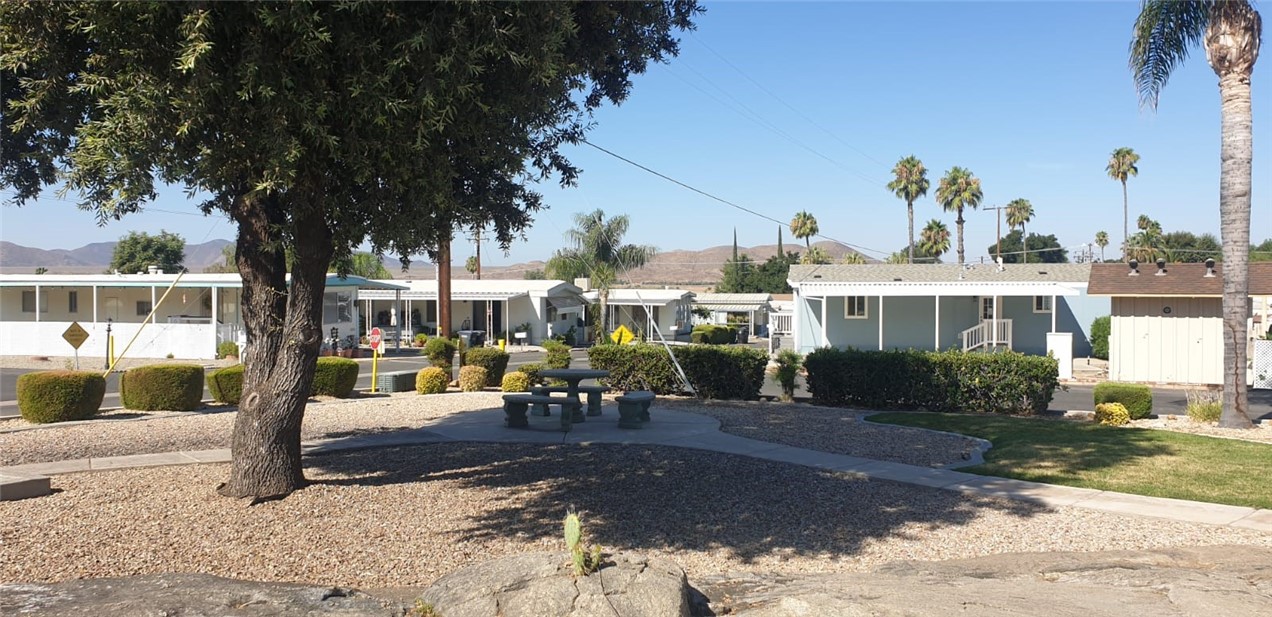 Detail Gallery Image 10 of 14 For 1700 S State Street #17,  Hemet,  CA 92543 - 2 Beds | 2 Baths