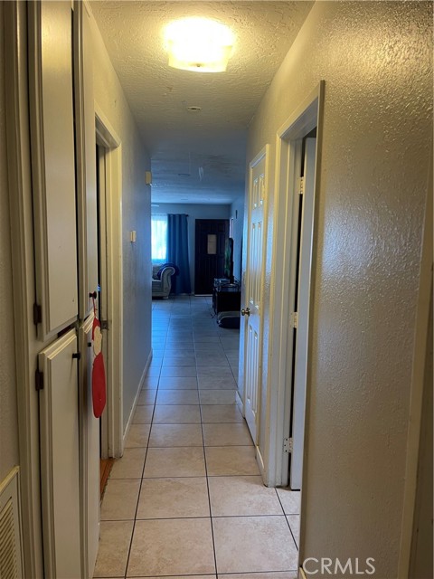 Detail Gallery Image 20 of 37 For 14327 Rodeo Dr, Victorville,  CA 92395 - 5 Beds | 3 Baths