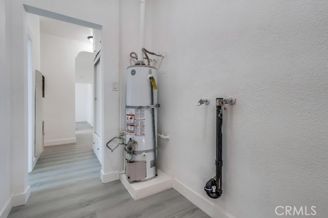 1009 Coronado Avenue, Long Beach CA: https://media.crmls.org/medias/95e424b6-1daa-4d6a-b9b6-4df0ef699f25.jpg
