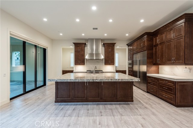 Detail Gallery Image 3 of 25 For 93 Spacial, Irvine,  CA 92618 - 5 Beds | 5/1 Baths