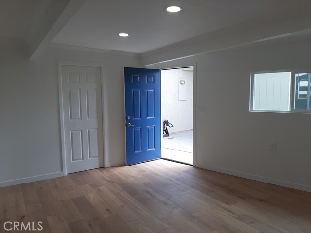 9864 Van Ruiten Street, Bellflower CA: https://media.crmls.org/medias/95e4df81-515f-439f-8b42-3da2a624426d.jpg