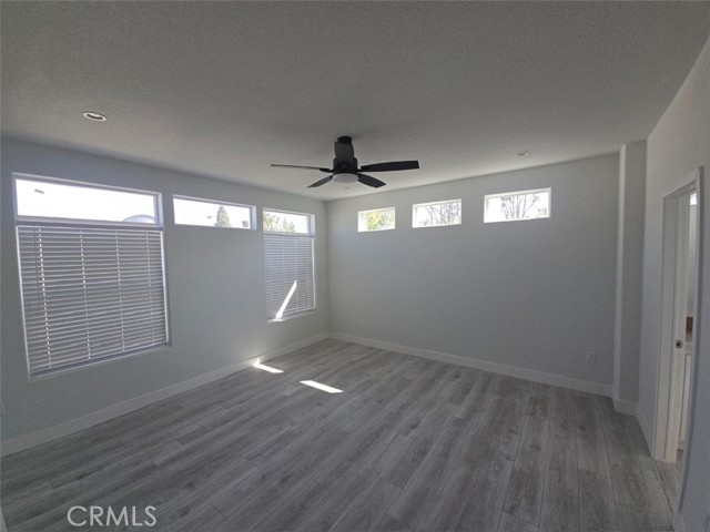 21500 Lassen, Chatsworth CA: https://media.crmls.org/medias/95e52aaa-3673-47a2-bb0f-d490400d48e9.jpg