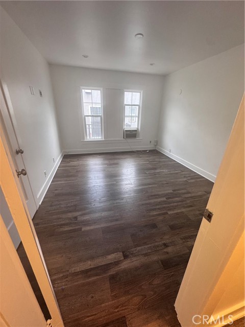 Detail Gallery Image 16 of 20 For 1261 S Plymouth Blvd, Los Angeles,  CA 90019 - 3 Beds | 1 Baths