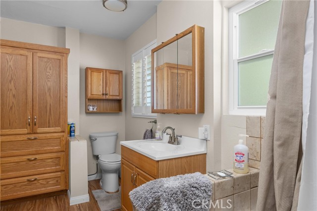 Detail Gallery Image 12 of 27 For 5525 Whispering Pines Ln, Paso Robles,  CA 93446 - 2 Beds | 2 Baths