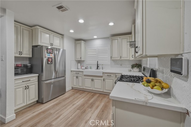 Detail Gallery Image 14 of 34 For 1365 N Chestnut, Rialto,  CA 92376 - 3 Beds | 2 Baths