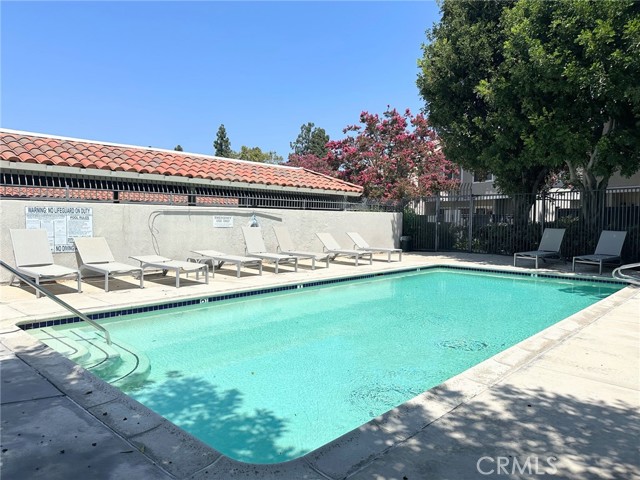302 Lemon Grove, Irvine CA: https://media.crmls.org/medias/95e821e5-384f-438b-812c-7d065ca08c23.jpg
