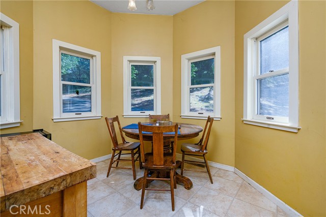 Detail Gallery Image 15 of 61 For 13449 Anderson Rd, Lower Lake,  CA 95457 - 4 Beds | 3 Baths