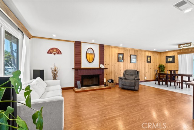 Detail Gallery Image 4 of 31 For 22582 Catania, Laguna Hills,  CA 92653 - 4 Beds | 2 Baths