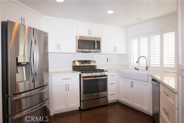 Detail Gallery Image 4 of 19 For 14618 Bella Courte, Whittier,  CA 90604 - 3 Beds | 3 Baths