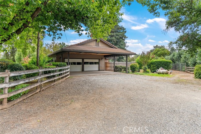55 Roseanna Court, Chico CA: https://media.crmls.org/medias/95e993df-c7ef-4e2d-9b35-1ff4ae0bdafd.jpg