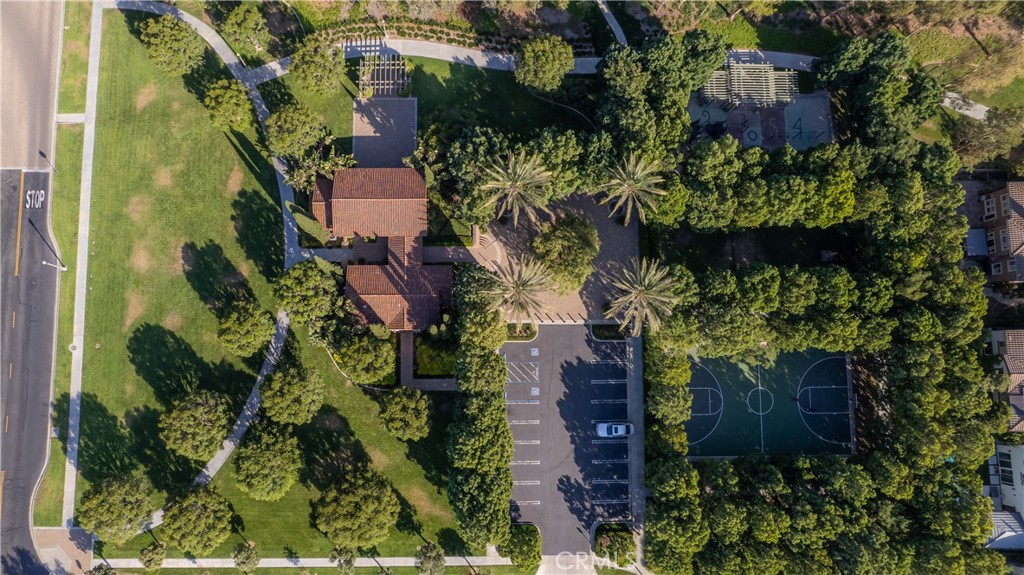https://media.crmls.org/medias/95ea1873-697e-40bc-a626-c56b51e5094d.jpg?preset=X-Large
