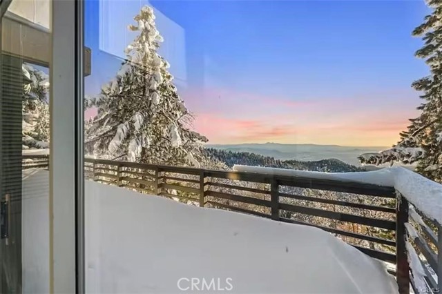 Detail Gallery Image 10 of 59 For 2012 Poplar, Running Springs,  CA 92382 - 3 Beds | 2 Baths