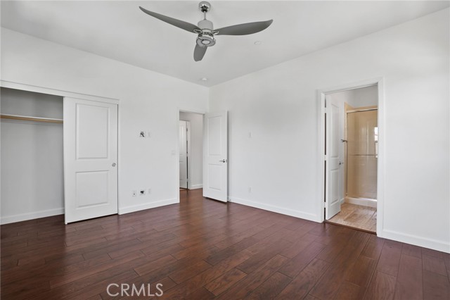 12 Gardenia, Lake Forest CA: https://media.crmls.org/medias/95eafed0-b6a0-41ce-af4f-440a0708f478.jpg