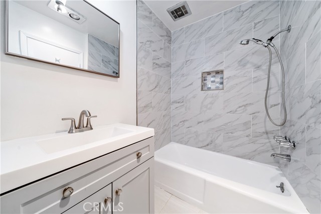 Detail Gallery Image 22 of 27 For 5674 Windsor Way #201,  Culver City,  CA 90230 - 2 Beds | 2 Baths