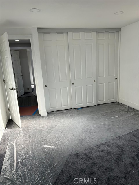 Detail Gallery Image 8 of 12 For 10421 El Centro, Oak Hills,  CA 92344 - 3 Beds | 3 Baths