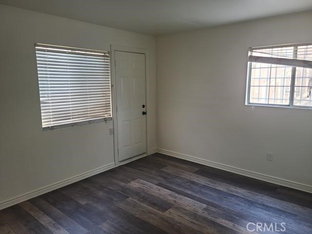 Detail Gallery Image 4 of 6 For 944 W 74th, Los Angeles,  CA 90044 - – Beds | – Baths