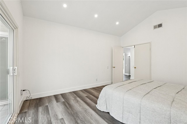 Detail Gallery Image 15 of 37 For 5 Poinsettia, Irvine,  CA 92604 - 3 Beds | 2 Baths