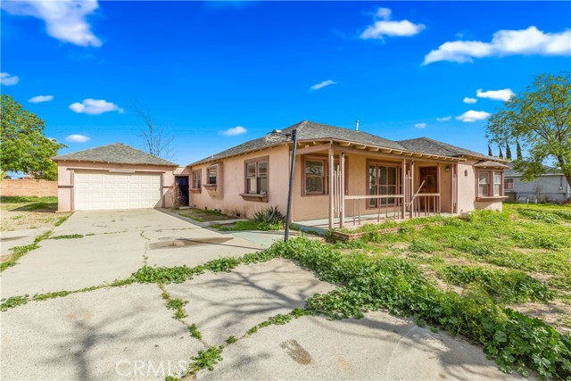 9005 Citrus Ave, Fontana, CA 92335