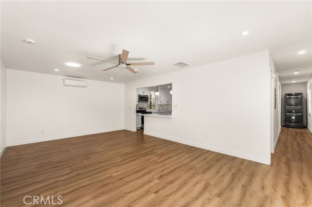 373 Gladys Avenue photo 33