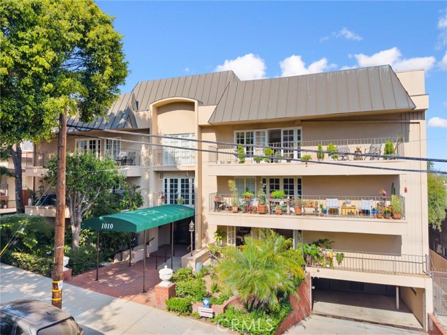 Detail Gallery Image 26 of 35 For 1010 Palm Ave #207,  West Hollywood,  CA 90069 - 2 Beds | 2 Baths