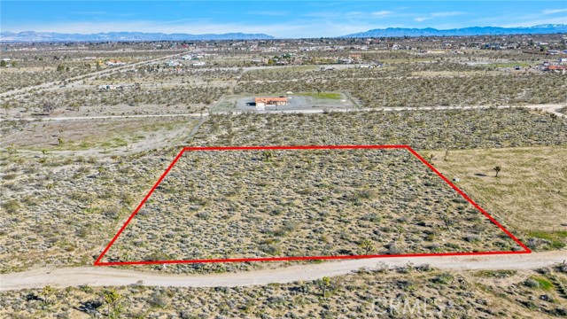 Detail Gallery Image 5 of 14 For 11982 Redwood Rd, Pinon Hills,  CA 92372 - – Beds | – Baths