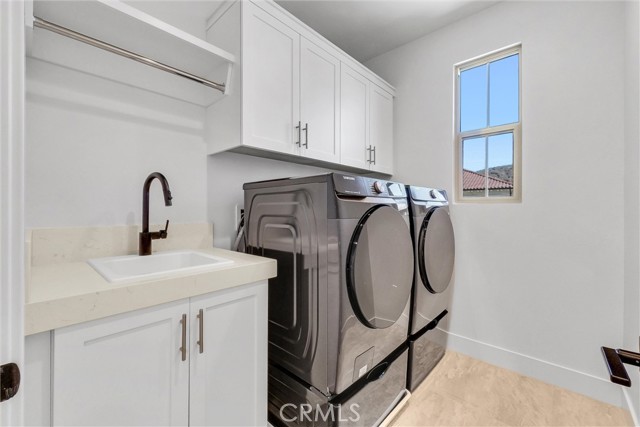 218 Collino, Irvine CA: https://media.crmls.org/medias/95f0934d-a1fb-475f-97f5-5905928735d7.jpg
