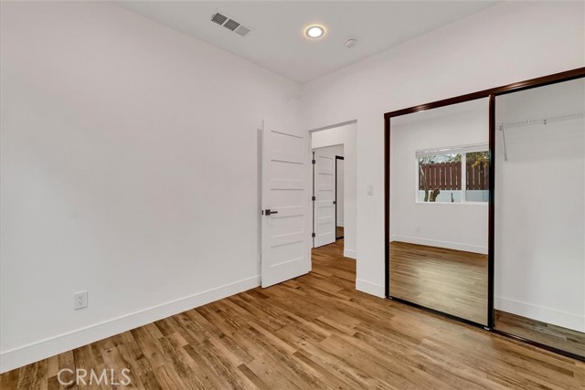 Detail Gallery Image 13 of 20 For 22136 Gilmore St, Woodland Hills,  CA 91303 - 3 Beds | 2/1 Baths