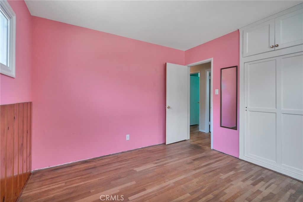 https://media.crmls.org/medias/95f1158f-02b8-4ed9-a54f-ff5730fc3695.jpg?preset=X-Large