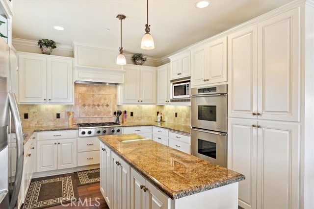 245 Driftwood Street, Morro Bay CA: https://media.crmls.org/medias/95f219ce-2cd6-4b46-9b25-292001ed6568.jpg