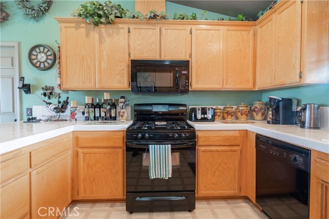 Detail Gallery Image 5 of 25 For 8425 Settlers Pl, Paso Robles,  CA 93446 - 3 Beds | 2 Baths