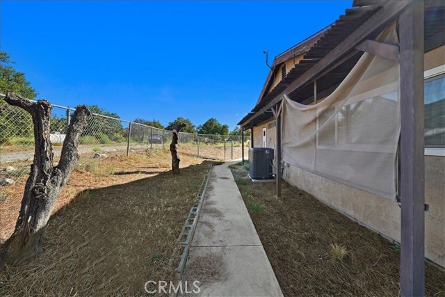 31919 FLORIDA Avenue, Mentone CA: https://media.crmls.org/medias/95f2f738-c4b0-44c9-bdb1-483de92cb3ef.jpg