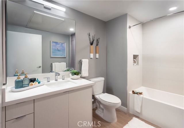 551 S Harbor, San Pedro CA: https://media.crmls.org/medias/95f3bdb7-15f2-499d-93f1-010ee4bc1c3d.jpg